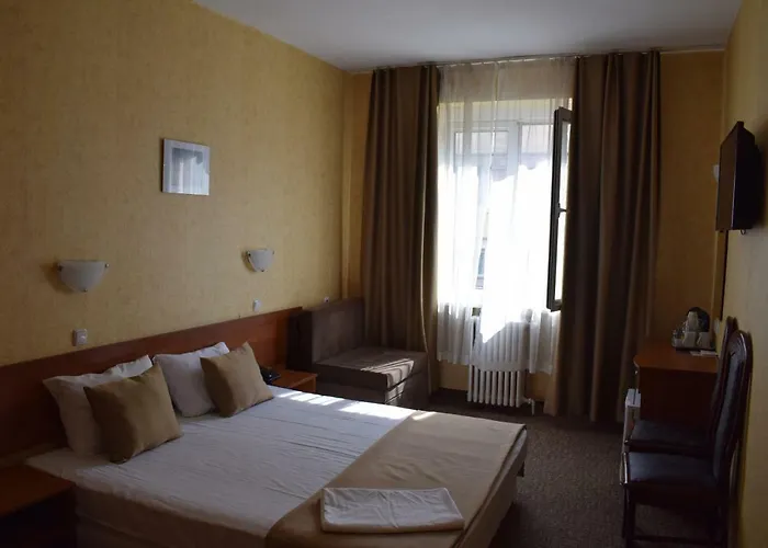 Slavyanska Beseda Hotel 3*